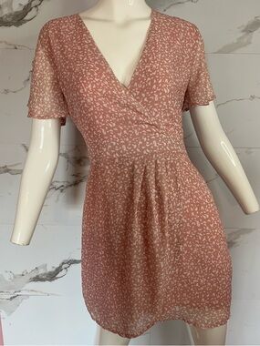 Sage The Label Blush Pink Floral Faux Wrap Mini Dress Size S. Lightweight
